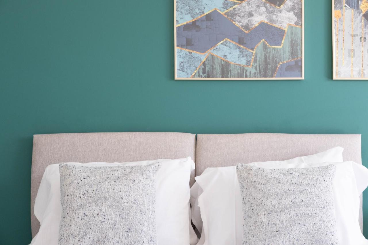 נורת'המפטון Beautiful And Comfortable Home Away From Home With Free Parking, Fast Wifi And White Crisp Hotel Standard Linen Hosted By Our Home Short Stays מראה חיצוני תמונה