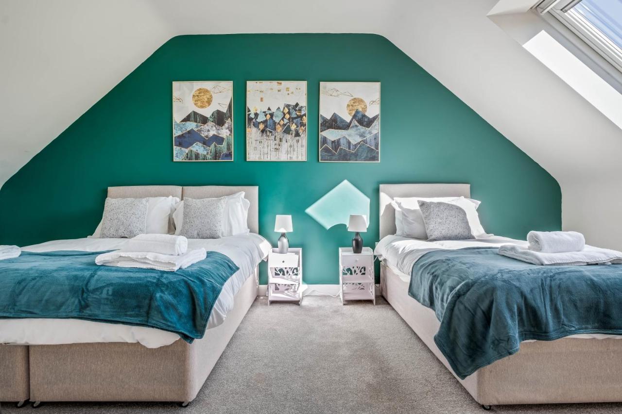נורת'המפטון Beautiful And Comfortable Home Away From Home With Free Parking, Fast Wifi And White Crisp Hotel Standard Linen Hosted By Our Home Short Stays מראה חיצוני תמונה